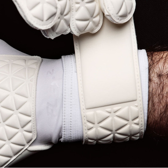 Sarung Tangan Kiper AB1 Undici 2.0 Flex 2 White AB00700 Sarung Tangan Kiper AB1 Undici 2.0 Flex 2 White AB00700