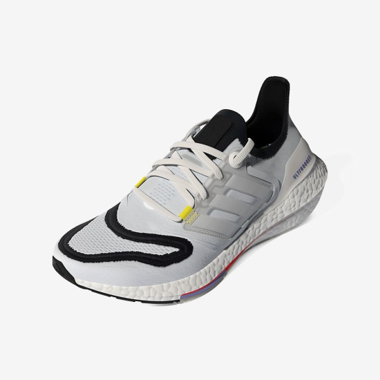 Sepatu Lari Womens Adidas Ultraboost 22 Core White Core White Solar Red GX8017 Sepatu Lari Womens Adidas Ultraboost 22 Core White Core White Solar Red GX8017