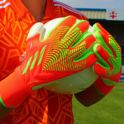 Sarung Tangan Kiper Adidas Predator Edge Pro Promo Solar Red HC3035