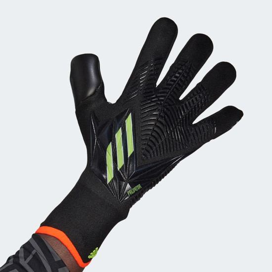 Sarung Tangan Kiper Adidas Predator Edge Pro Shadow Portal Black HF9726 Sarung Tangan Kiper Adidas Predator Edge Pro Shadow Portal Black HF9726
