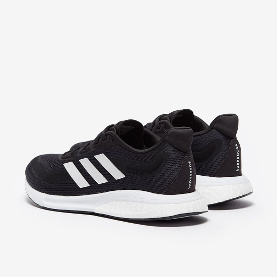 Sepatu Lari Adidas Supernova Core Black Ftwr White Halo Silver S42722 Sepatu Lari Adidas Supernova Core Black Ftwr White Halo Silver S42722
