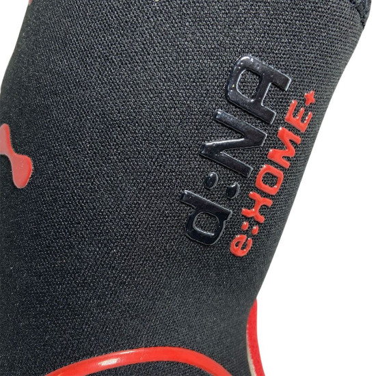 Sarung Tangan Kiper Gloveglu Lab Exome+ Megagrip Plus Black Red 901011 Sarung Tangan Kiper Gloveglu Lab Exome+ Megagrip Plus Black Red 901011
