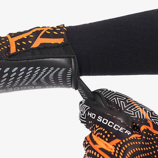 Sarung Tangan Kiper HO First Evolution Flash Orange 052.0096 Sarung Tangan Kiper HO First Evolution Flash Orange 052.0096