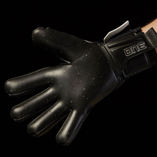 Sarung Tangan Kiper One Apex Colossus Black GLV-APEX-COL Sarung Tangan Kiper One Apex Colossus Black GLV-APEX-COL