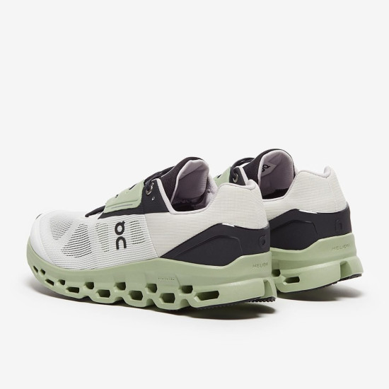 Sepatu Lari On Cloudstratus White Black M39.99212 Sepatu Lari On Cloudstratus White Black M39.99212