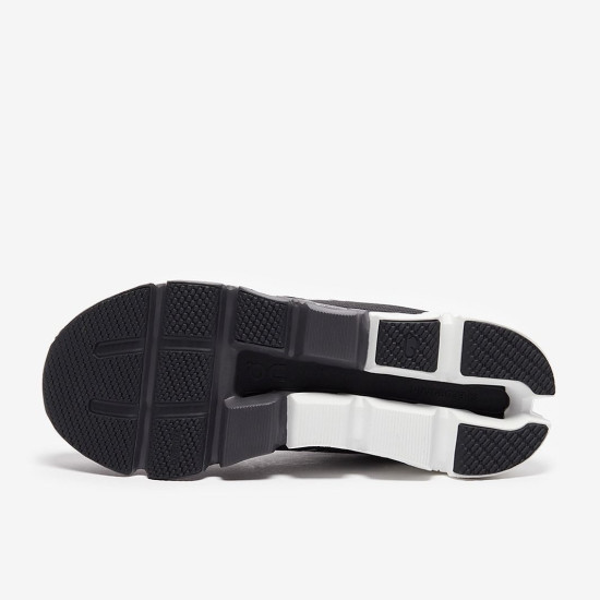 Sepatu Lari On Cloudflyer 4 Wide Black White M81.98664
