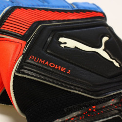 Sarung Tangan Kiper Puma One Grip 1 RC Blk Bleu Azu 04147021